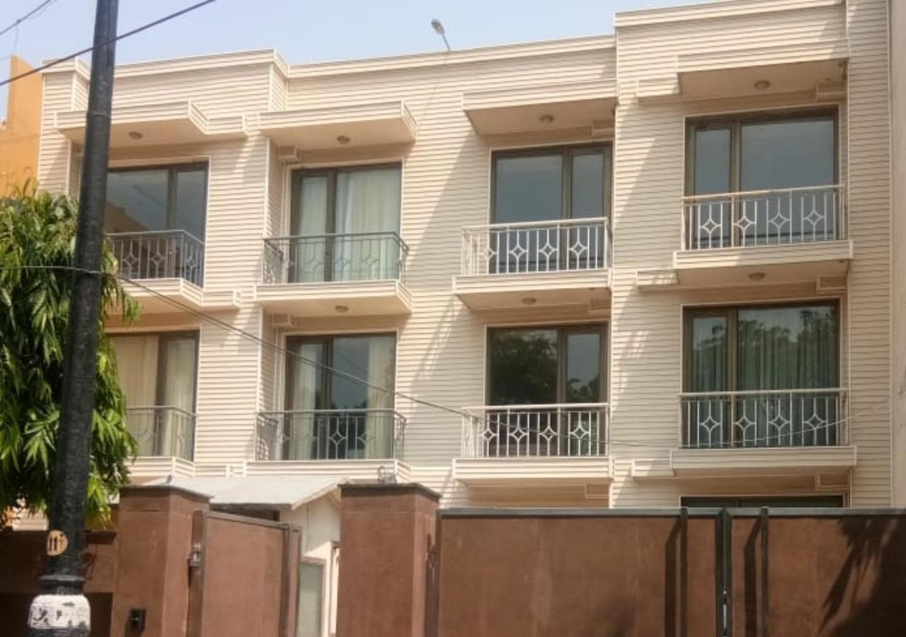 Uds Villa Scandinavian B&B - Next To Vfs Neu-Delhi Exterior foto