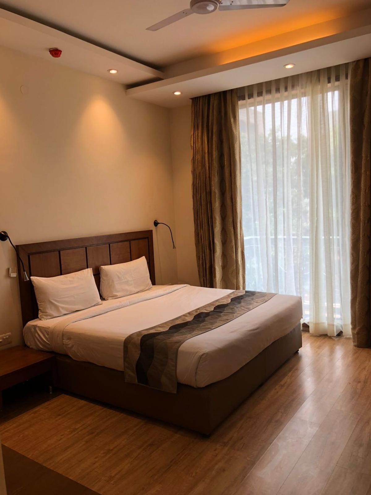 Uds Villa Scandinavian B&B - Next To Vfs Neu-Delhi Exterior foto